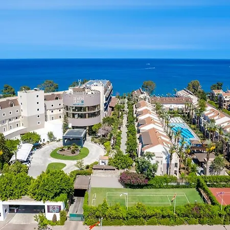 Üdülőközpont Seven Seas Gravel Select 5*